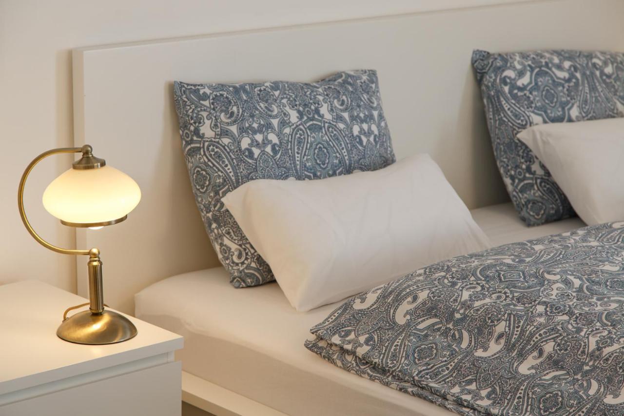 Apartments Villa Whitehouse اوسترافا المظهر الخارجي الصورة