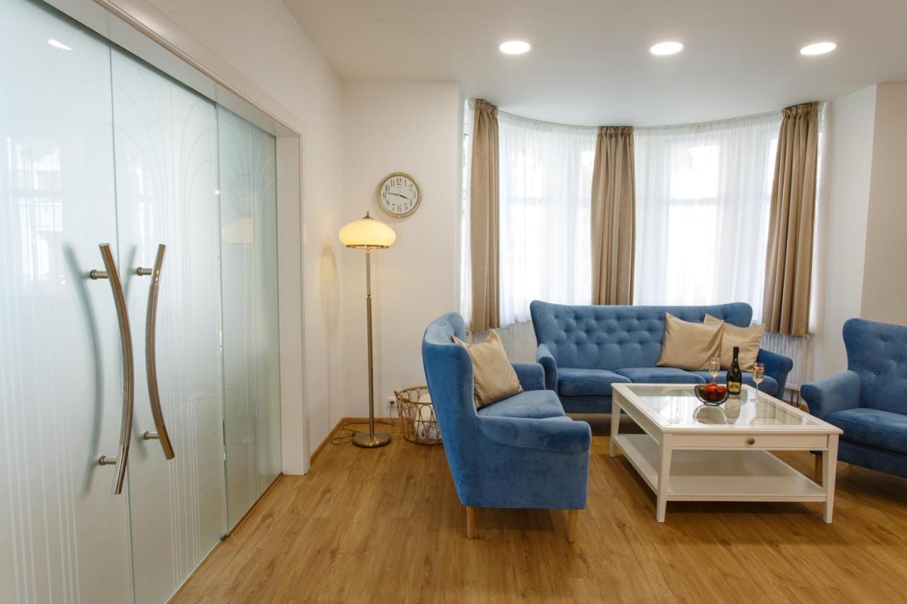 Apartments Villa Whitehouse اوسترافا المظهر الخارجي الصورة
